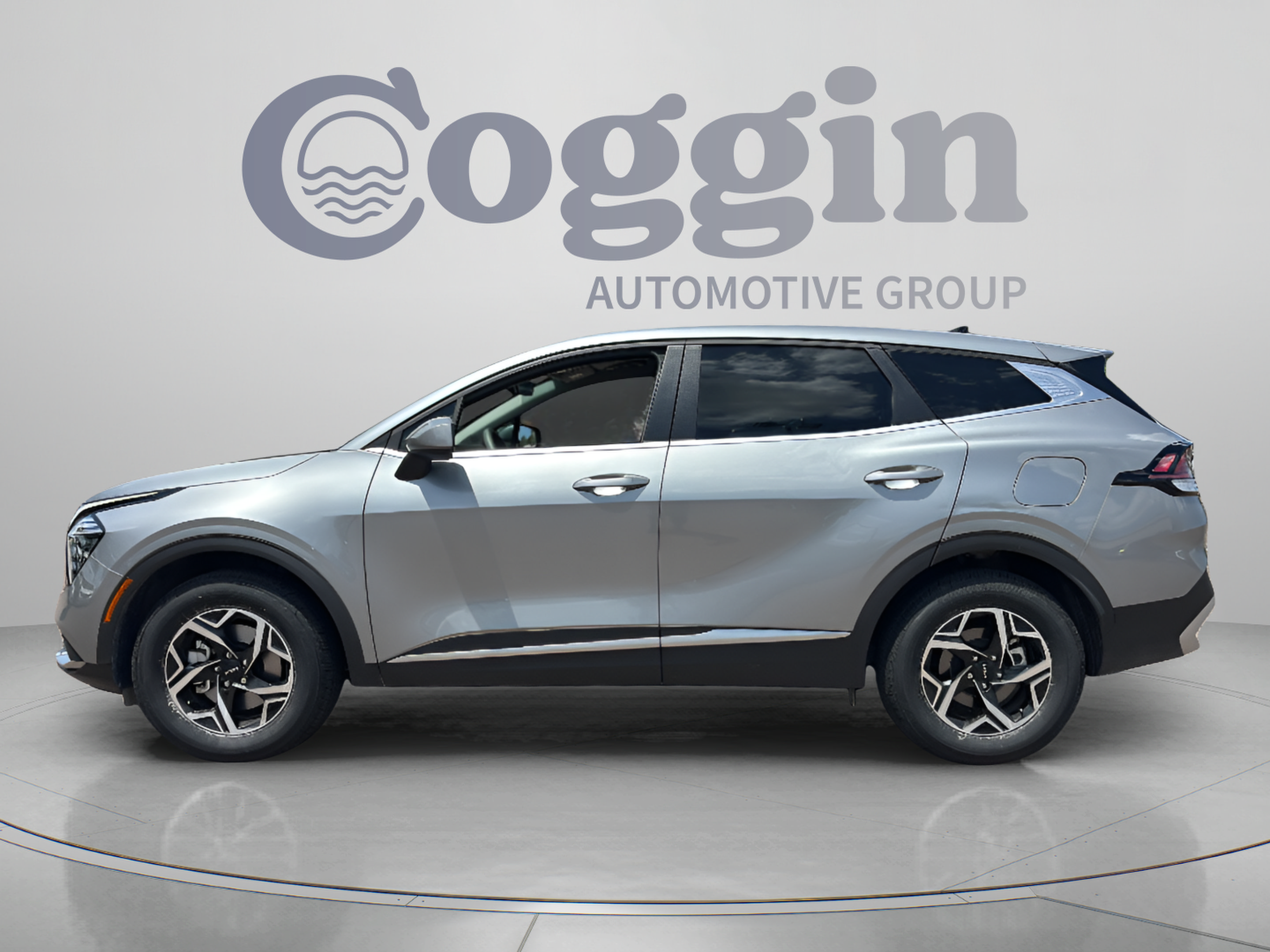 Used 2024 Kia Sportage LX AWD/4WD image 2