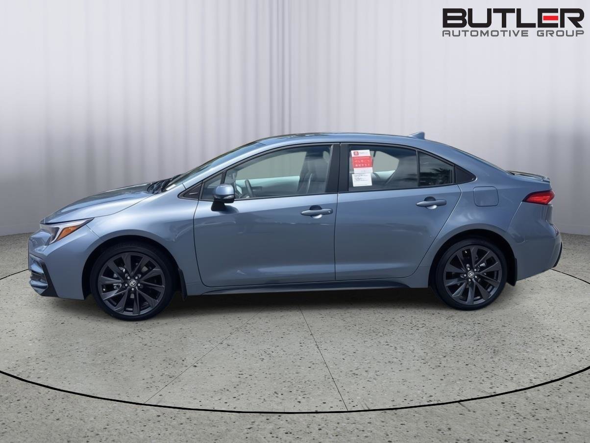 New 2026 Toyota Corolla SE FWD image 2