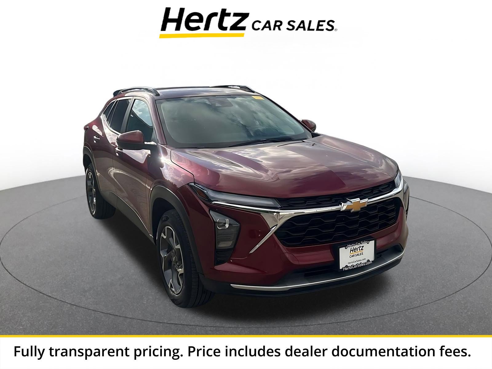 Used 2025 Chevrolet Trax LT FWD image 1