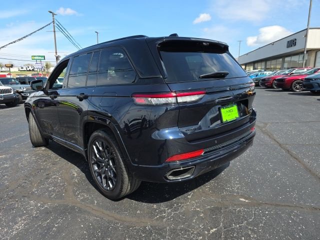 Used 2024 Jeep Grand Cherokee Summit image 5