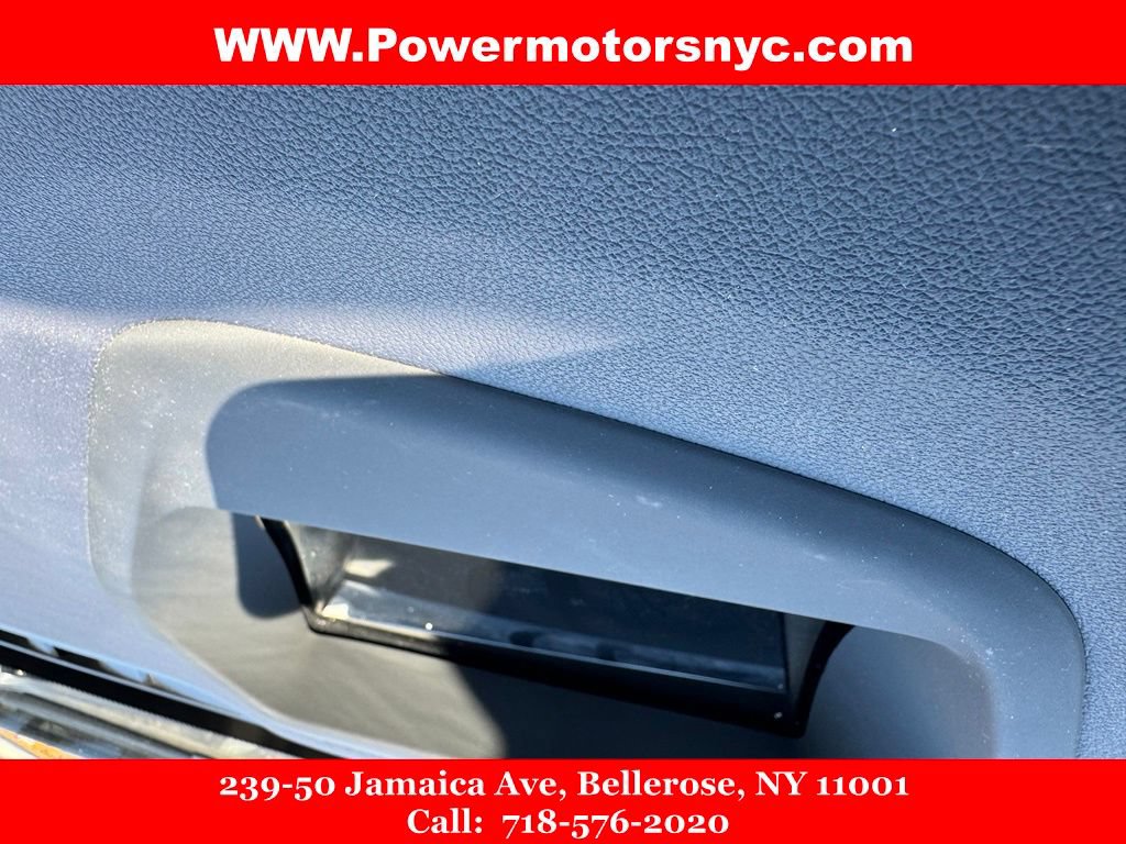 Used 2019 BMW M550i xDrive w/ Premium Package AWD/4WD image 11