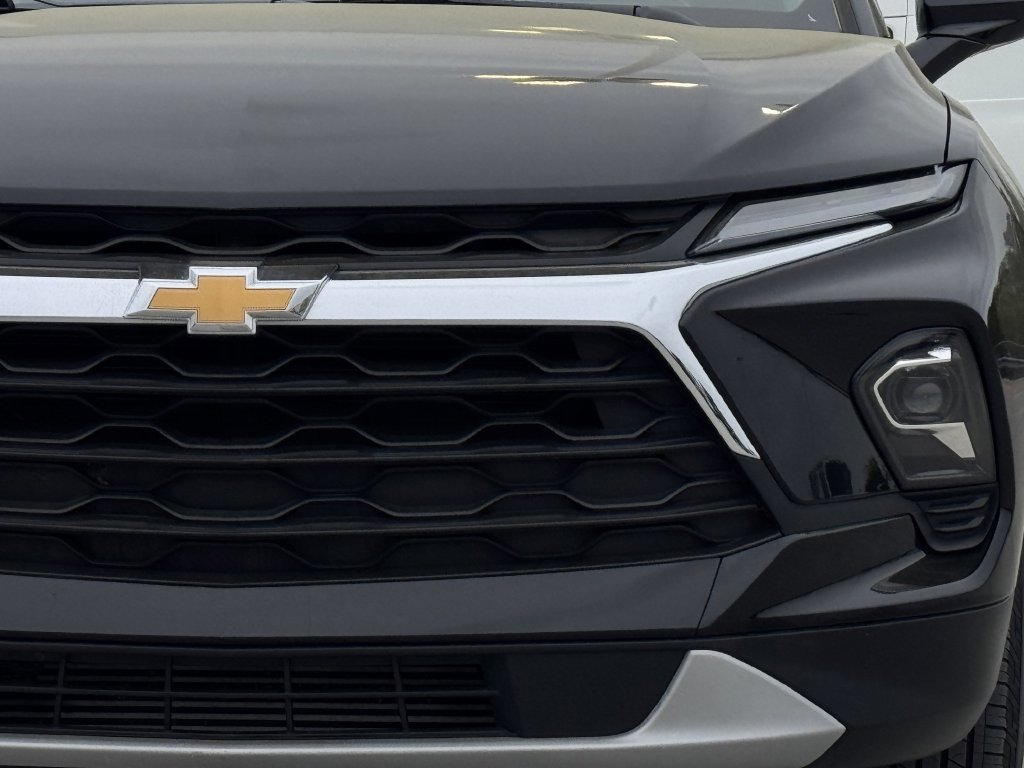Used 2024 Chevrolet Blazer LT w/ Convenience Package FWD image 8