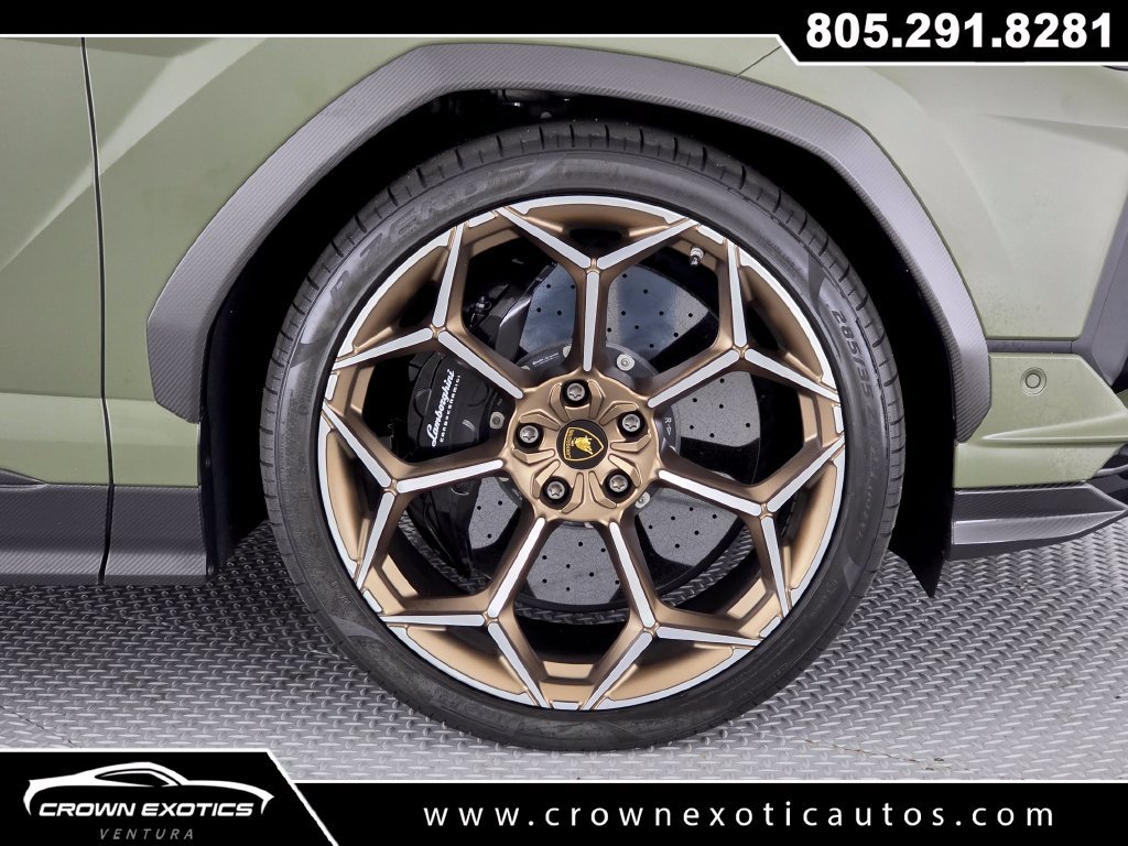 Used 2024 Lamborghini Urus Performante AWD/4WD image 11