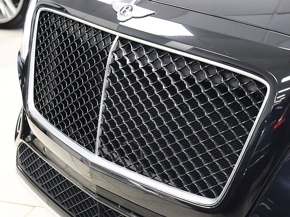 Used 2019 Bentley Bentayga AWD/4WD image 76