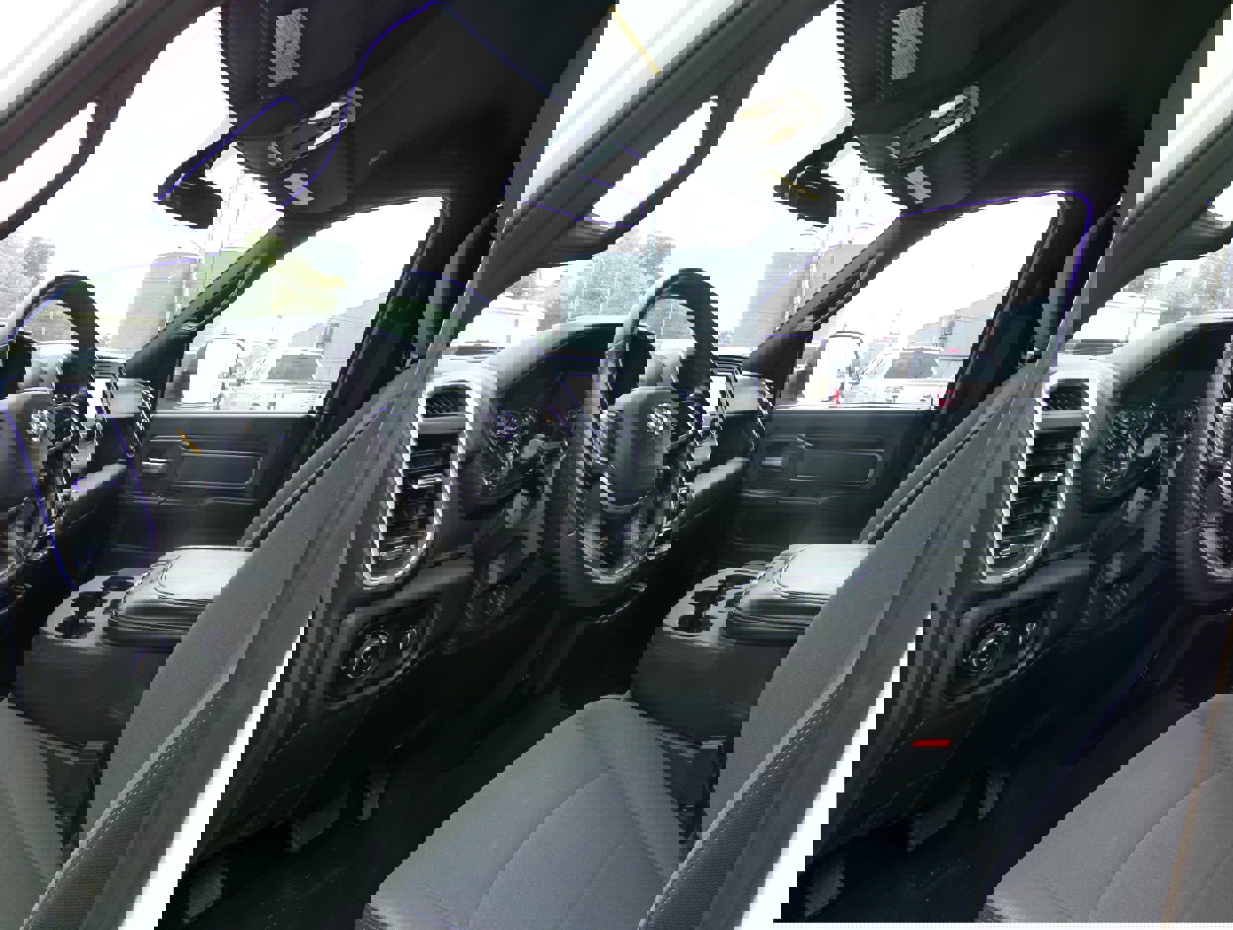 Used 2021 RAM 2500 Big Horn image 9