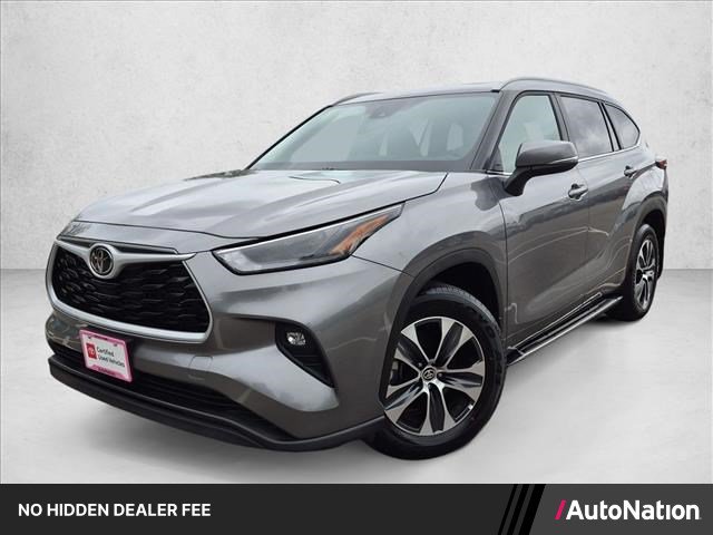 Certified 2026 Toyota Highlander XLE AWD/4WD image 1