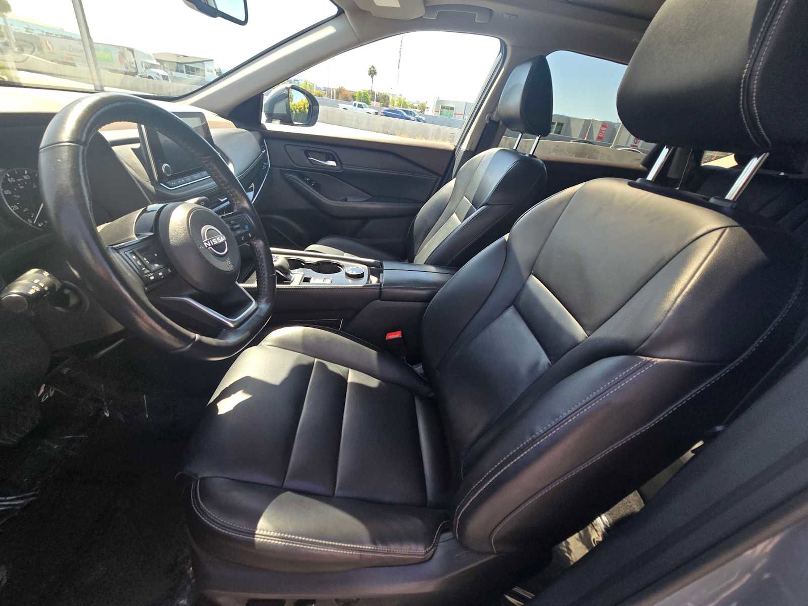 Used 2023 Nissan Rogue SL image 24