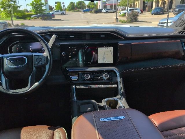 Used 2024 GMC Sierra 2500 Denali Ultimate w/ Max Trailering Package AWD/4WD image 3