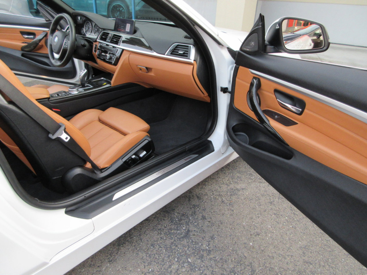 Used 2019 BMW 440i Convertible w/ Convenience Package image 22
