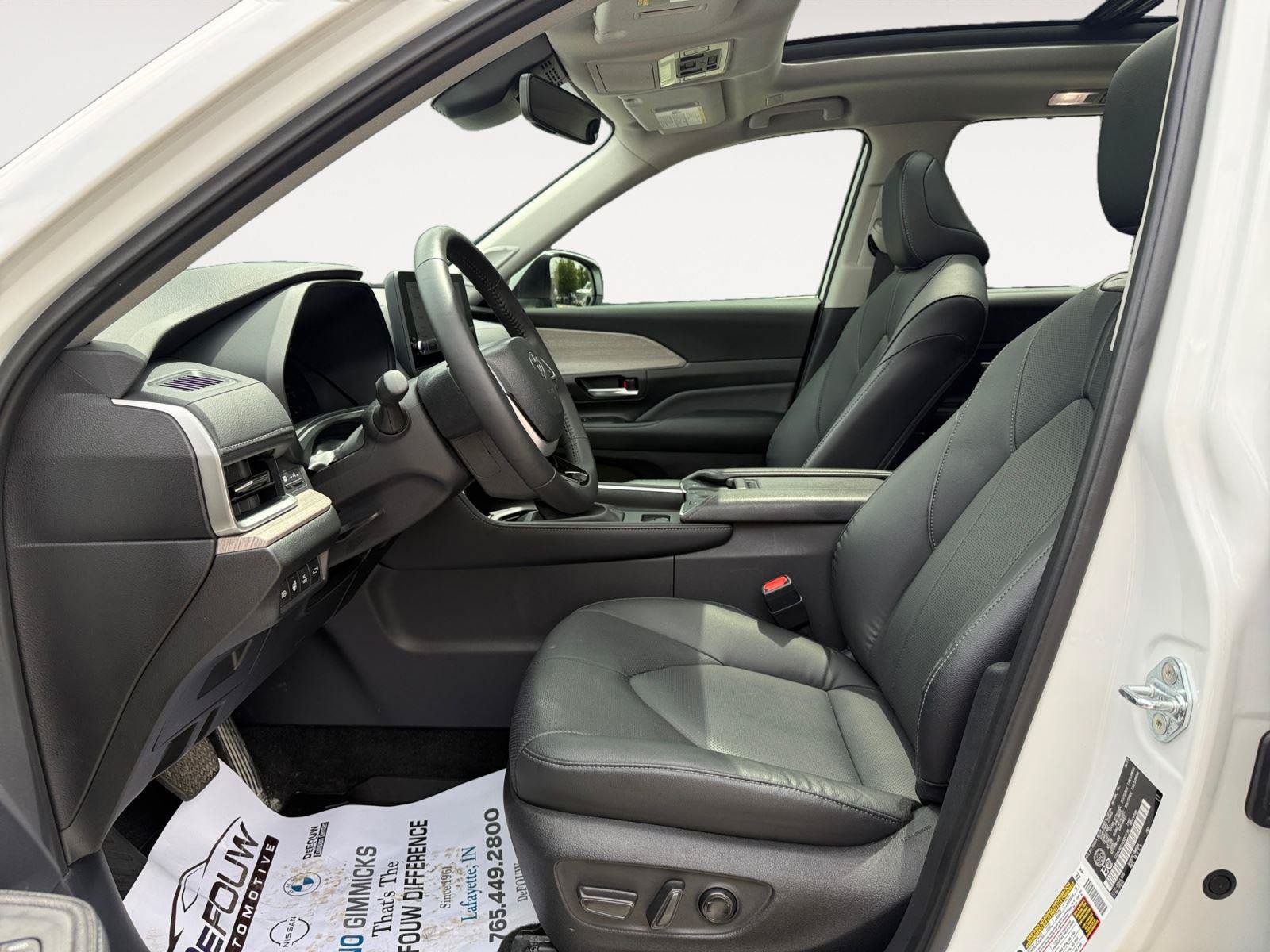 Used 2025 Toyota Grand Highlander AWD Hybrid image 10