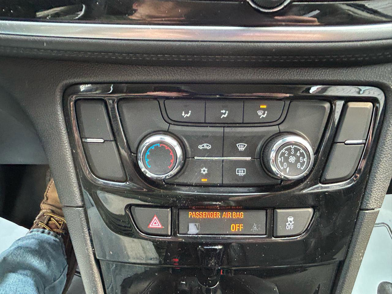 Used 2017 Buick Encore Preferred FWD image 24