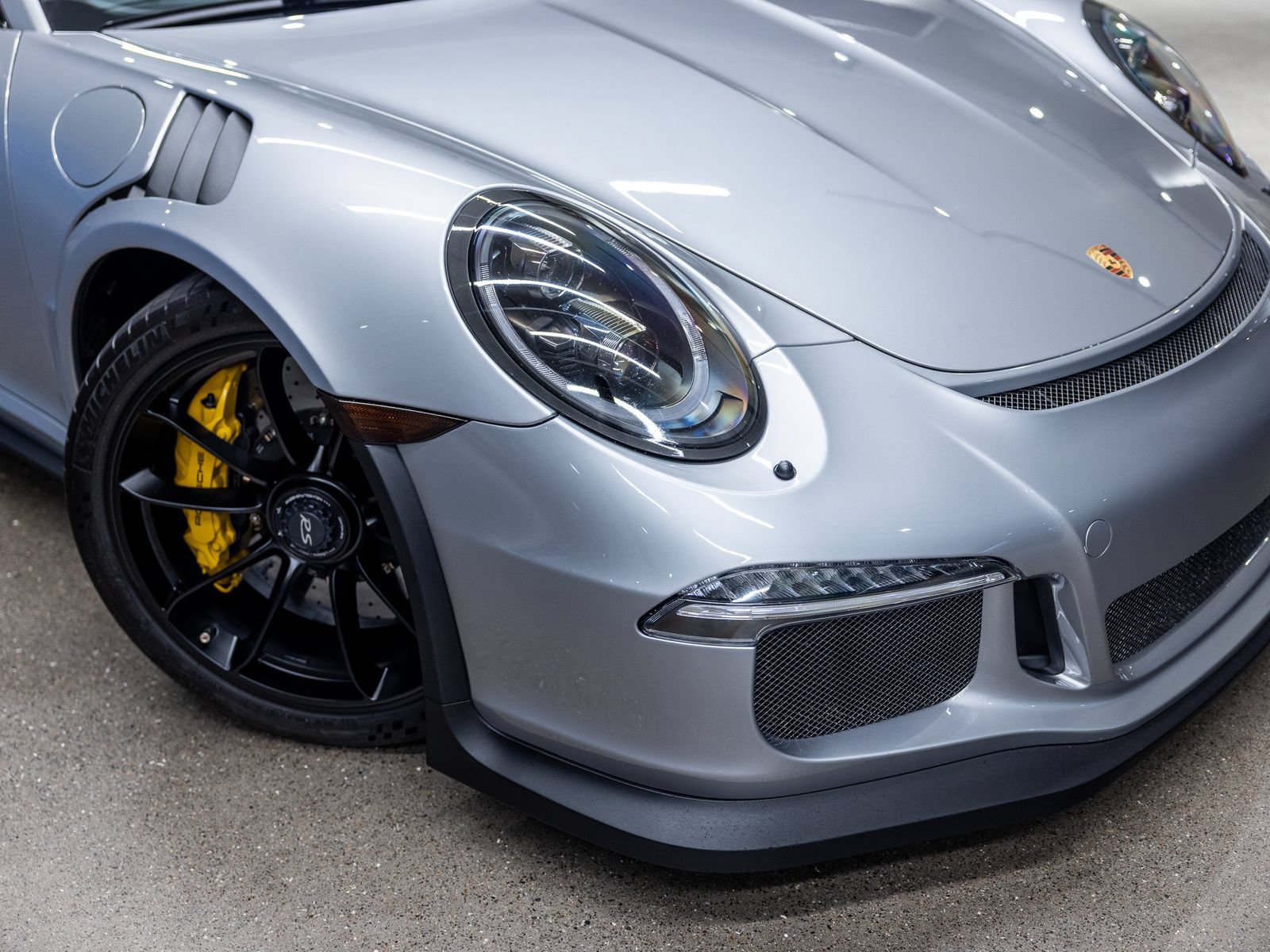 Certified 2016 Porsche 911 GT3 RS RWD image 17