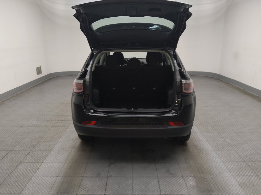 Used 2021 Jeep Compass Sport w/ Cold Weather Group FWD image 29