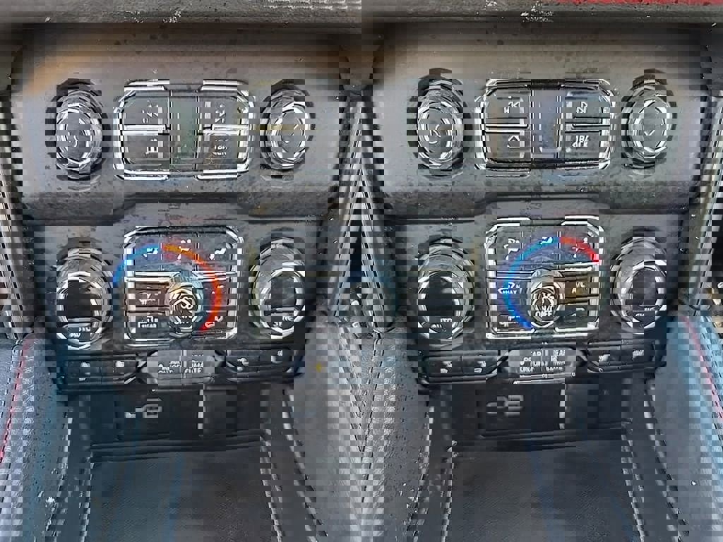 Used 2023 Chevrolet Tahoe RST image 18