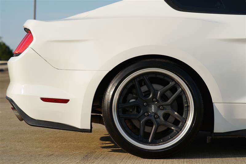 Used 2015 Ford Mustang Coupe RWD image 22