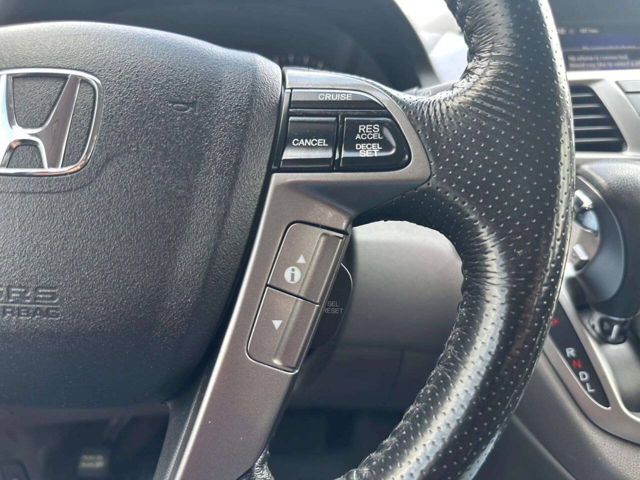Used 2015 Honda Odyssey Touring Elite image 26