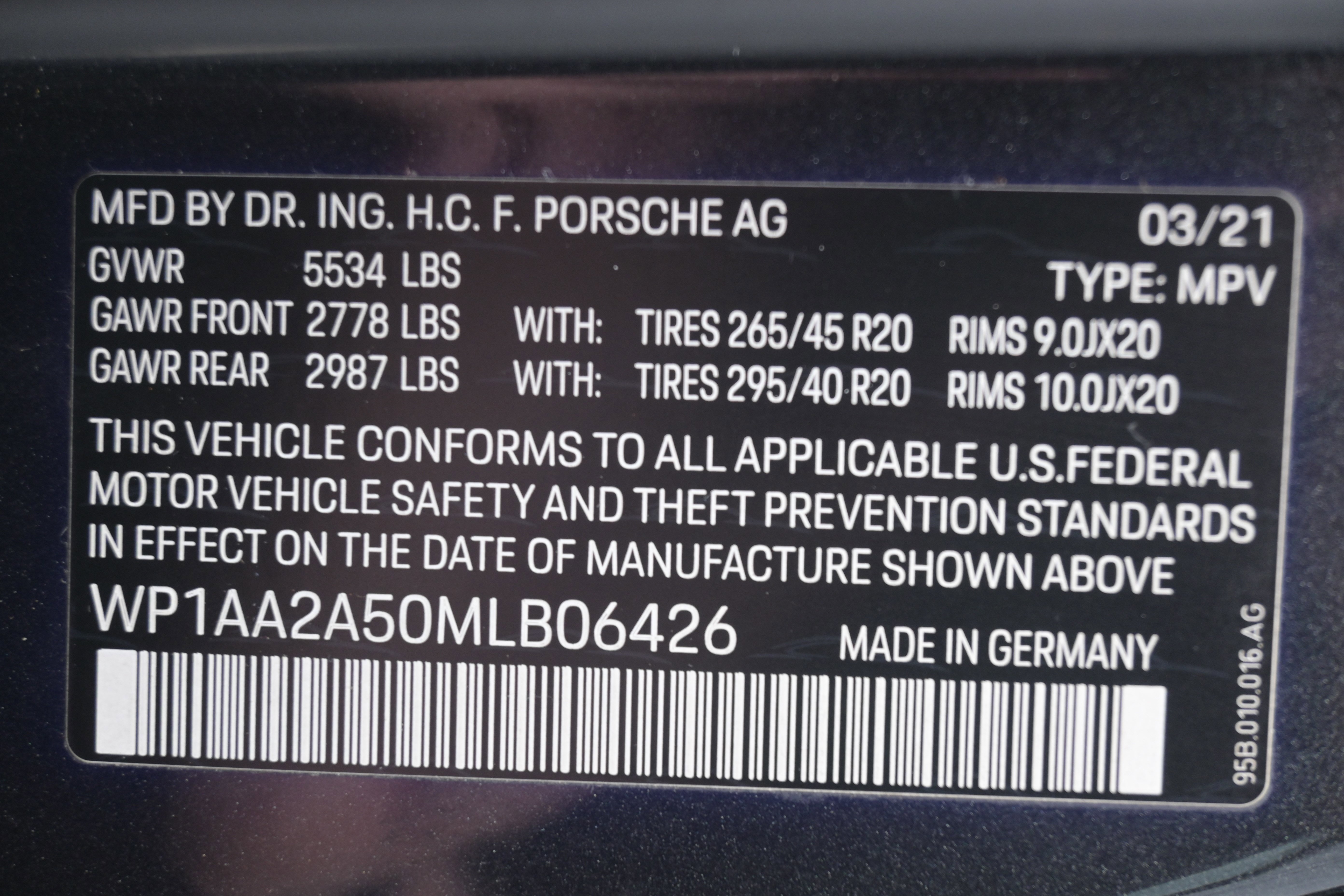 Used 2021 Porsche Macan AWD/4WD image 37