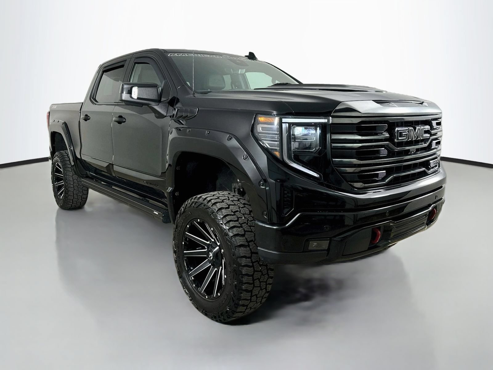 Used 2023 GMC Sierra 1500 AT4 w/ AT4 Premium Package AWD/4WD image 3
