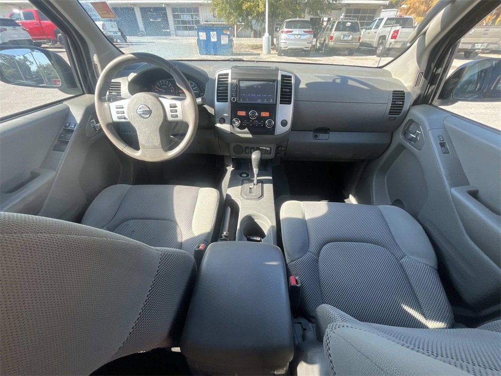 Used 2020 Nissan Frontier SV w/ Midnight Edition Floor Mats image 17