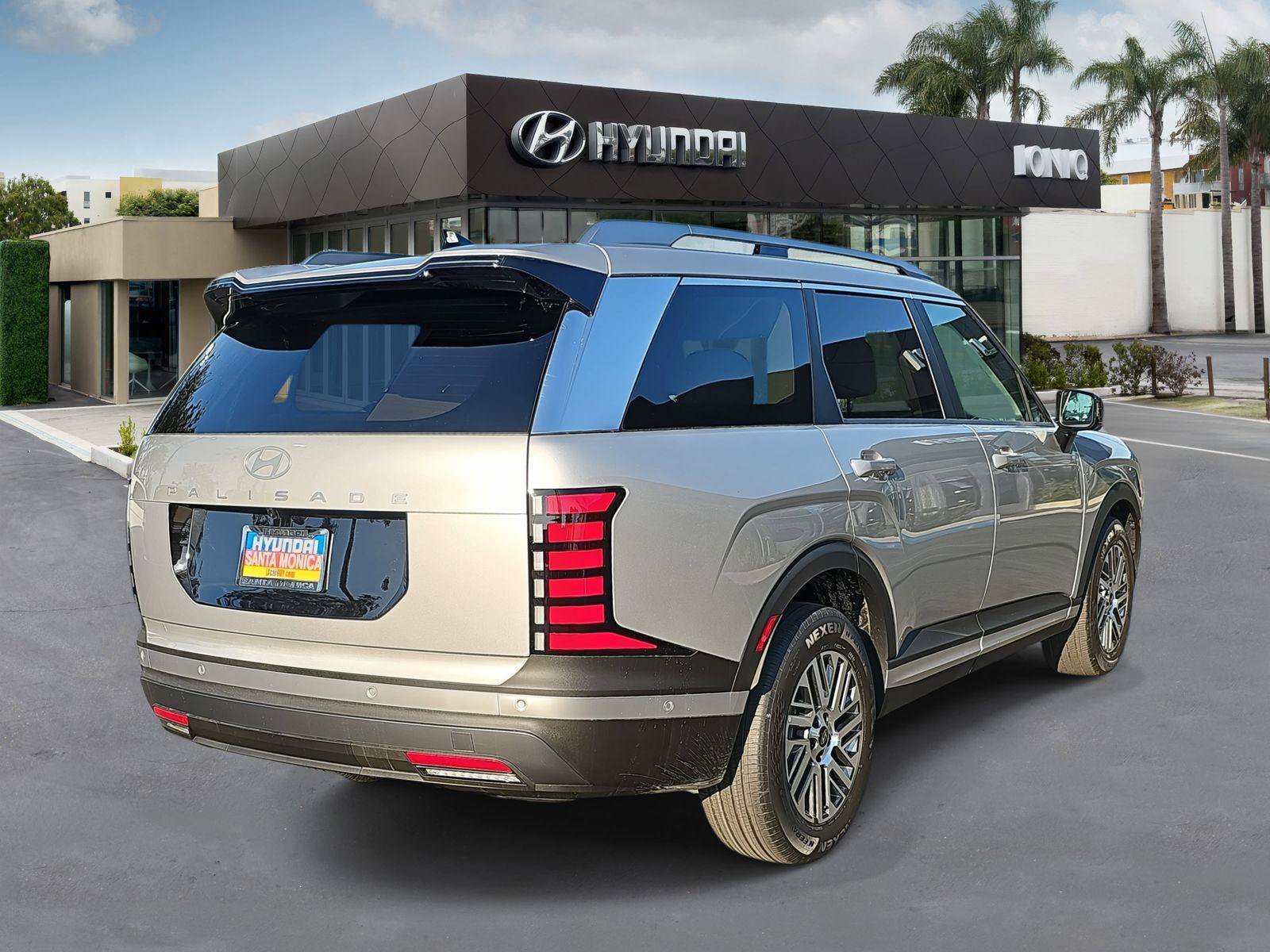 New 2026 Hyundai Palisade SEL FWD image 3