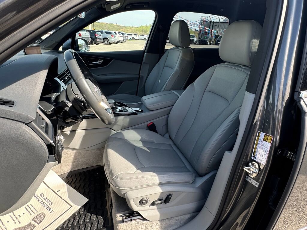 Used 2018 Audi Q7 3.0T Prestige image 14
