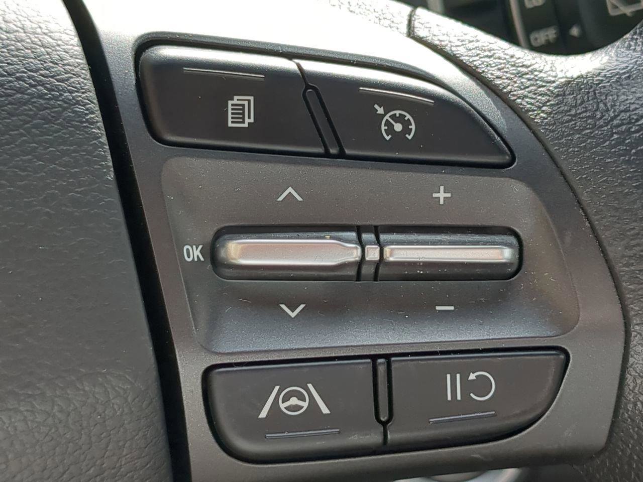 Certified 2022 Hyundai Kona SEL image 24