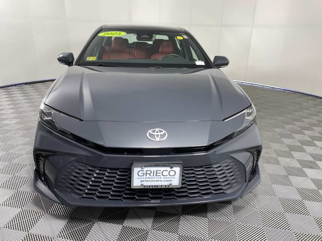 Used 2025 Toyota Camry XSE AWD/4WD image 3
