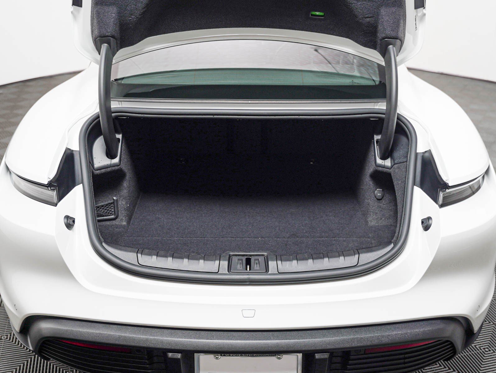 Certified 2023 Porsche Taycan RWD image 23