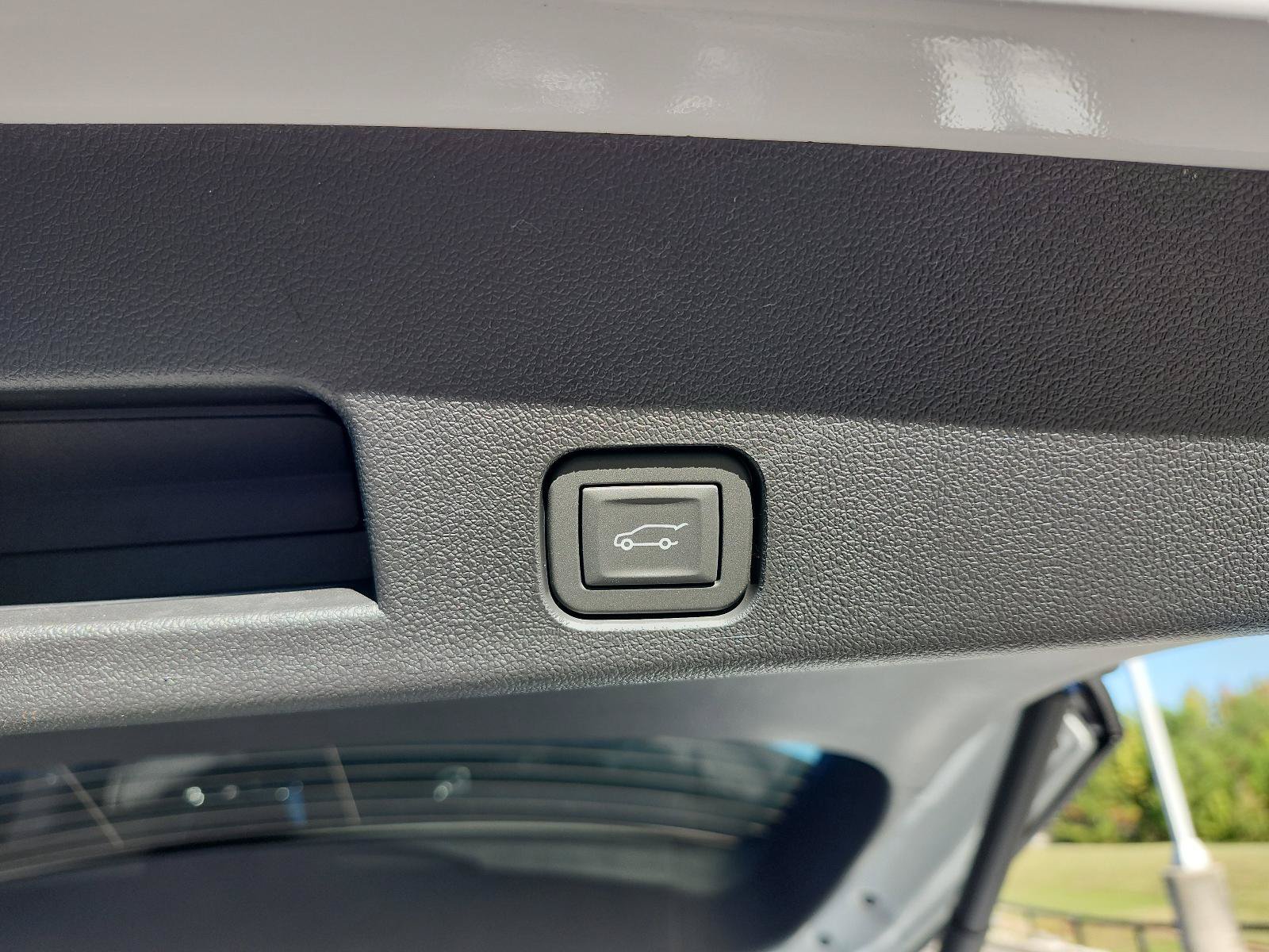 New 2026 Buick Enclave Preferred w/ Power Package FWD image 8