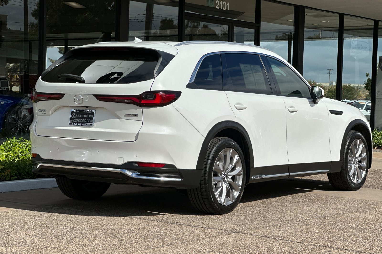 Used 2024 MAZDA CX-90 3.3 Turbo w/ Premium Package AWD/4WD image 4
