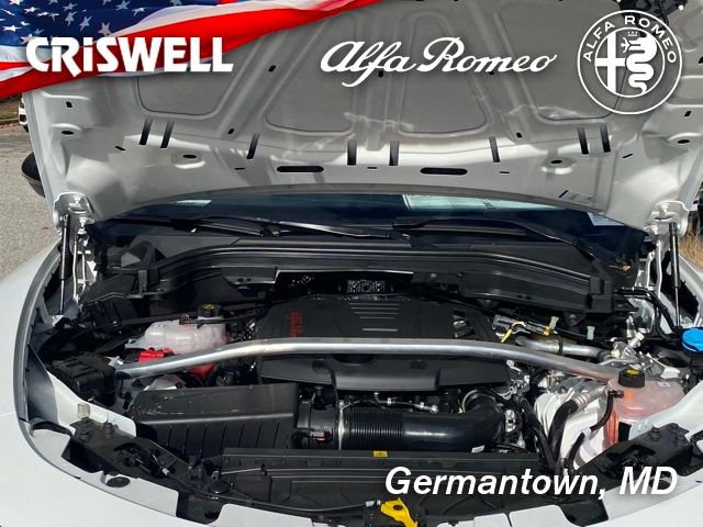 New 2025 Alfa Romeo Stelvio Sprint image 10