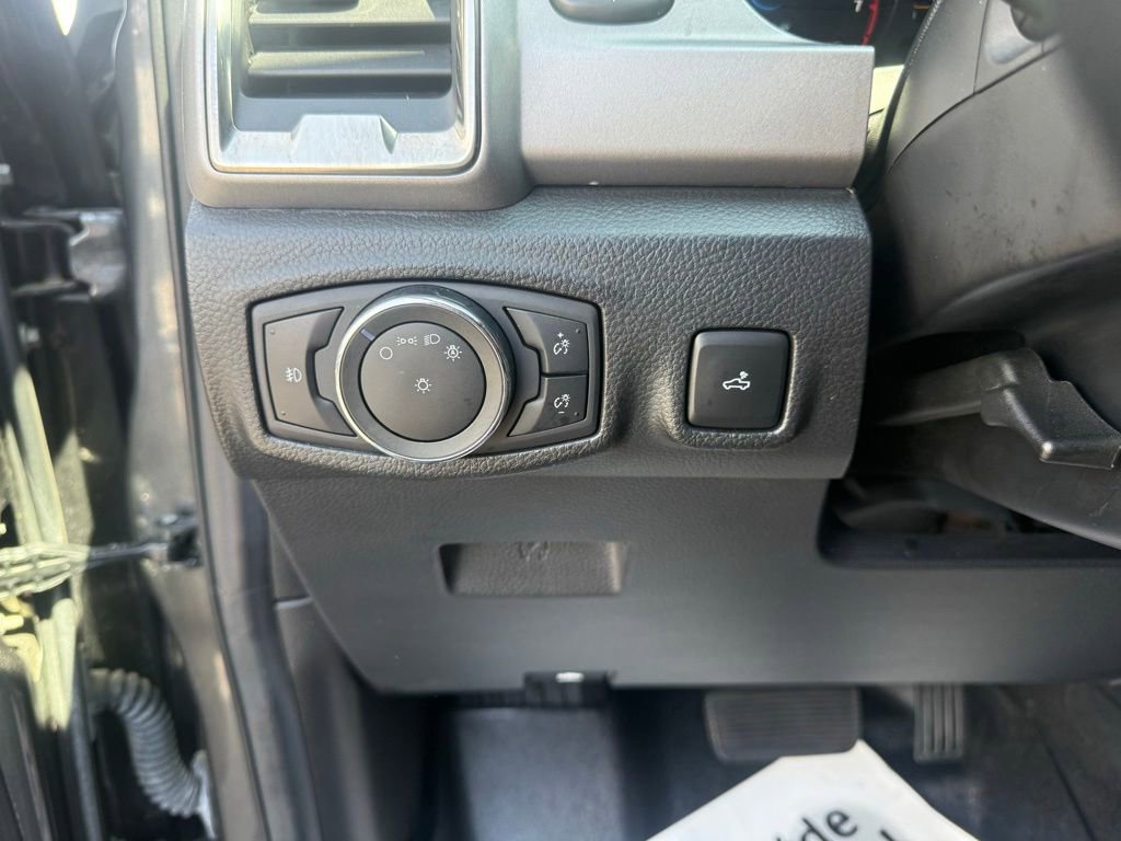 Used 2019 Ford Ranger XLT w/ Equipment Group 302A Luxury AWD/4WD image 18