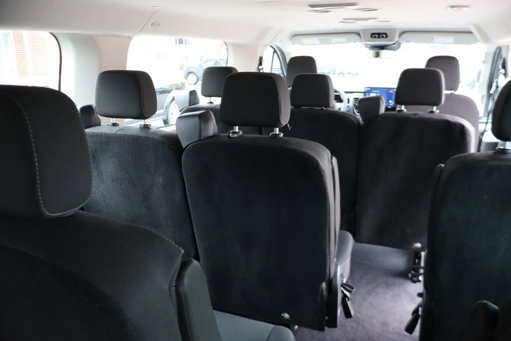 Used 2023 Ford Transit 350 XLT image 44