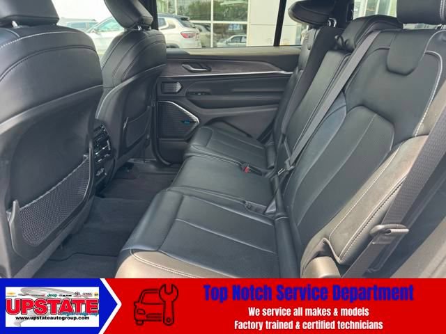 Used 2022 Jeep Grand Cherokee L Overland RWD image 13