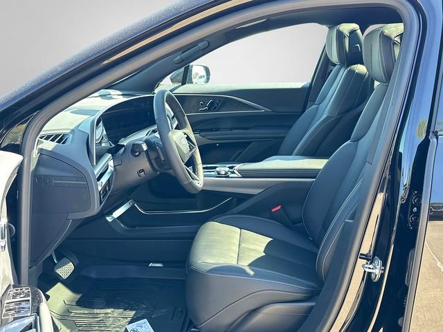 Used 2025 Cadillac Lyriq Sport w/ LPO, Floor Liner Package image 10