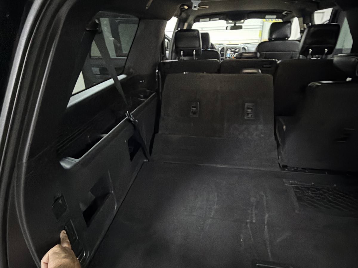 Used 2019 Ford Expedition Max XLT w/ Equipment Group 201A AWD/4WD image 23