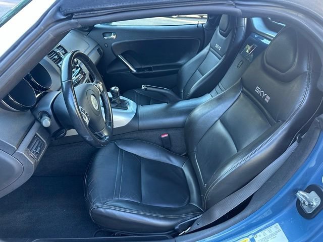 Used 2008 Saturn Sky Red Line RWD image 9