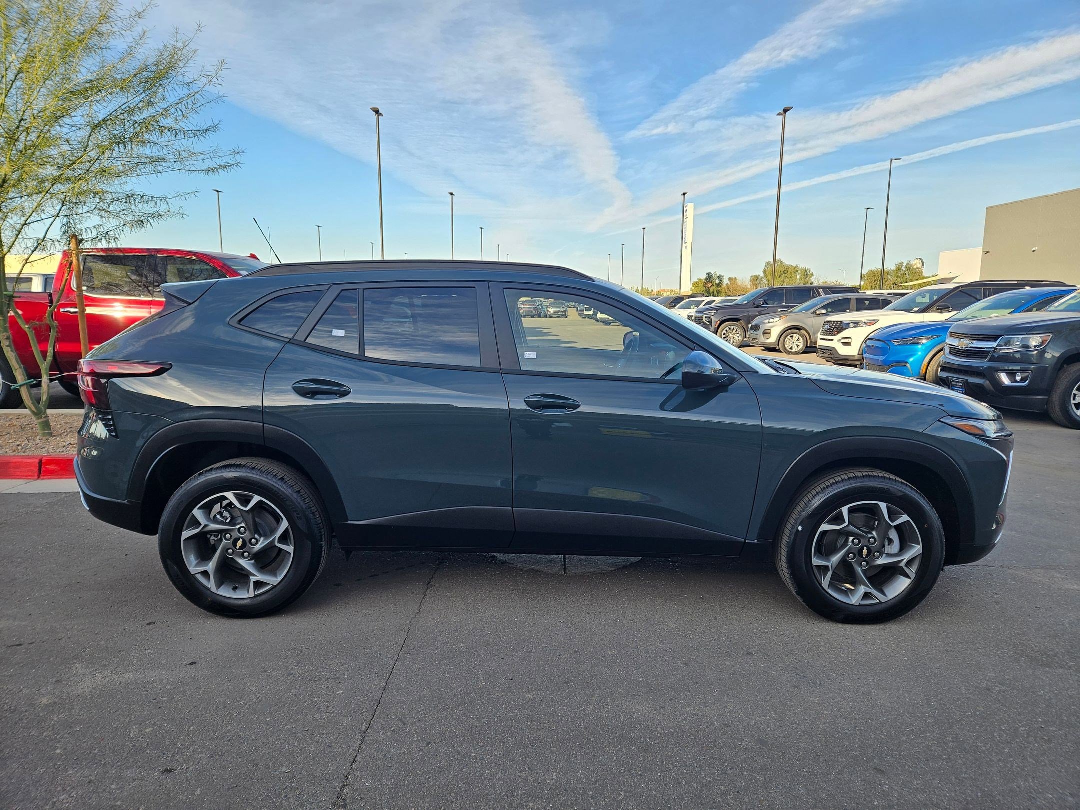 Certified 2026 Chevrolet Trax LT FWD image 6