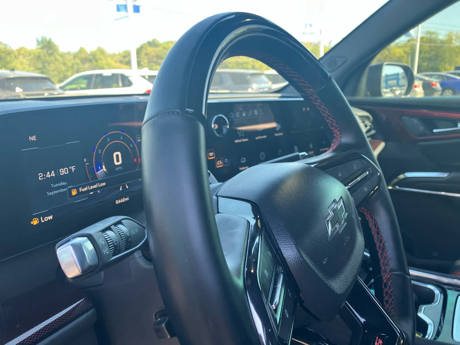 Used 2026 Chevrolet Traverse RS w/ LPO, Floor Liner Package FWD image 8