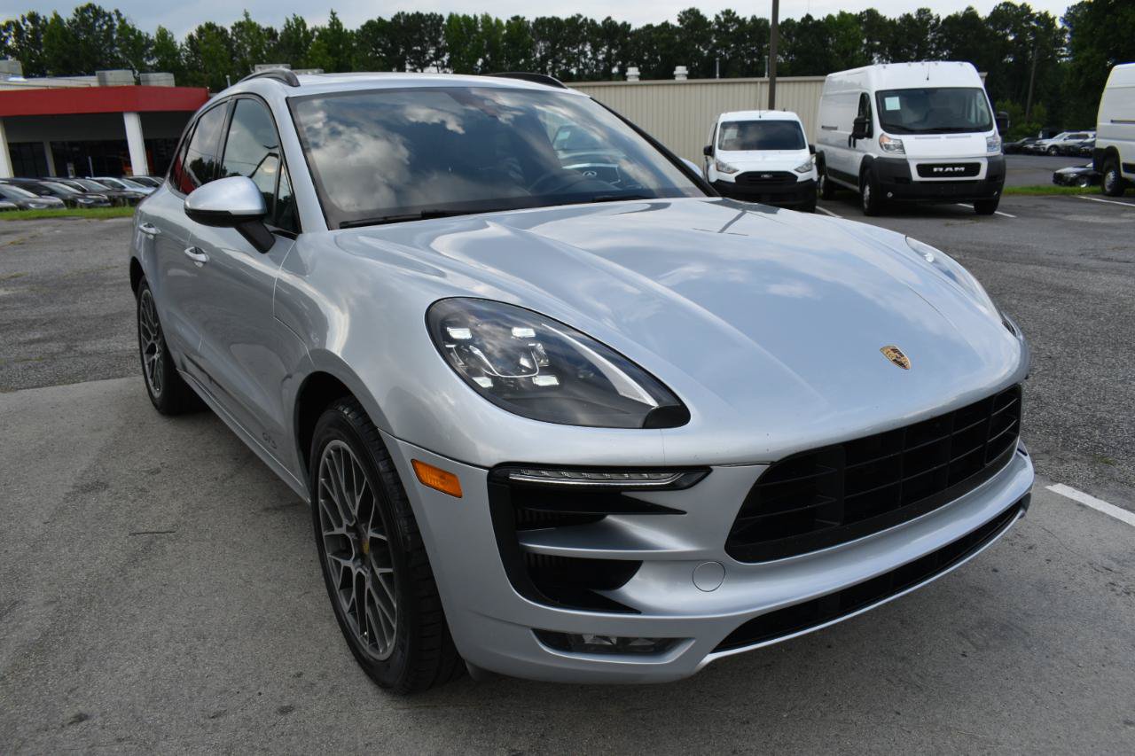 Used 2017 Porsche Macan GTS AWD/4WD image 4