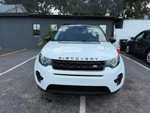 Used 2016 Land Rover Discovery Sport SE AWD/4WD image 2