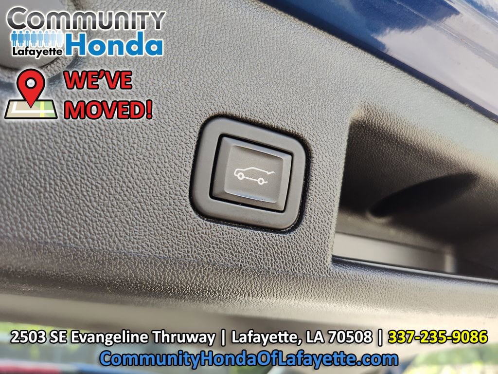 Used 2023 Chevrolet Equinox Premier image 10