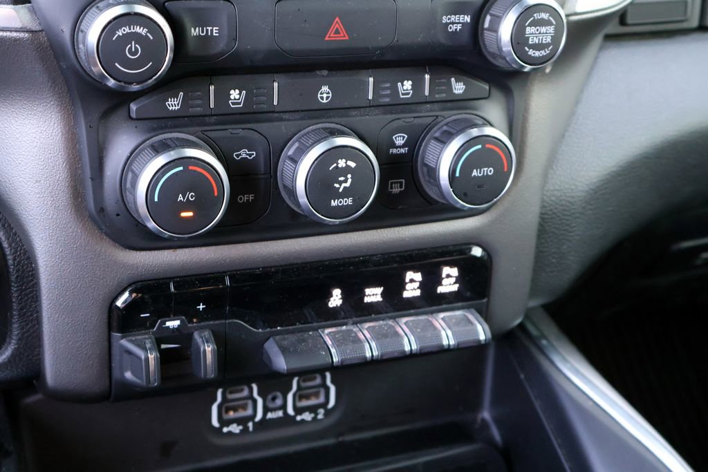 Used 2020 RAM 1500 Laramie w/ Sport Appearance Package AWD/4WD image 35