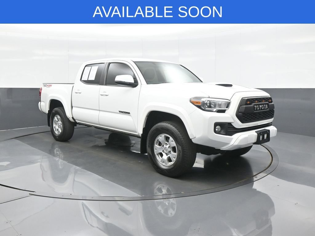 Used 2017 Toyota Tacoma TRD Sport w/ Tow Package (A/T) AWD/4WD image 1