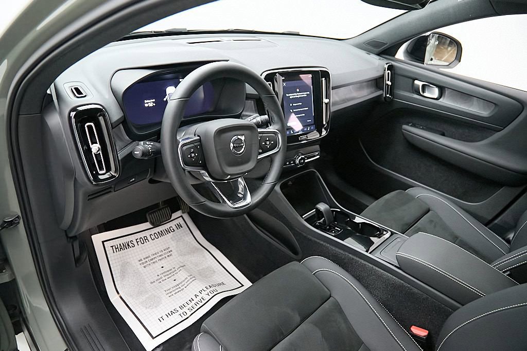 Certified 2023 Volvo C40 P8 Recharge Plus AWD/4WD image 12