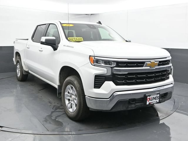 Used 2025 Chevrolet Silverado 1500 LT AWD/4WD image 6