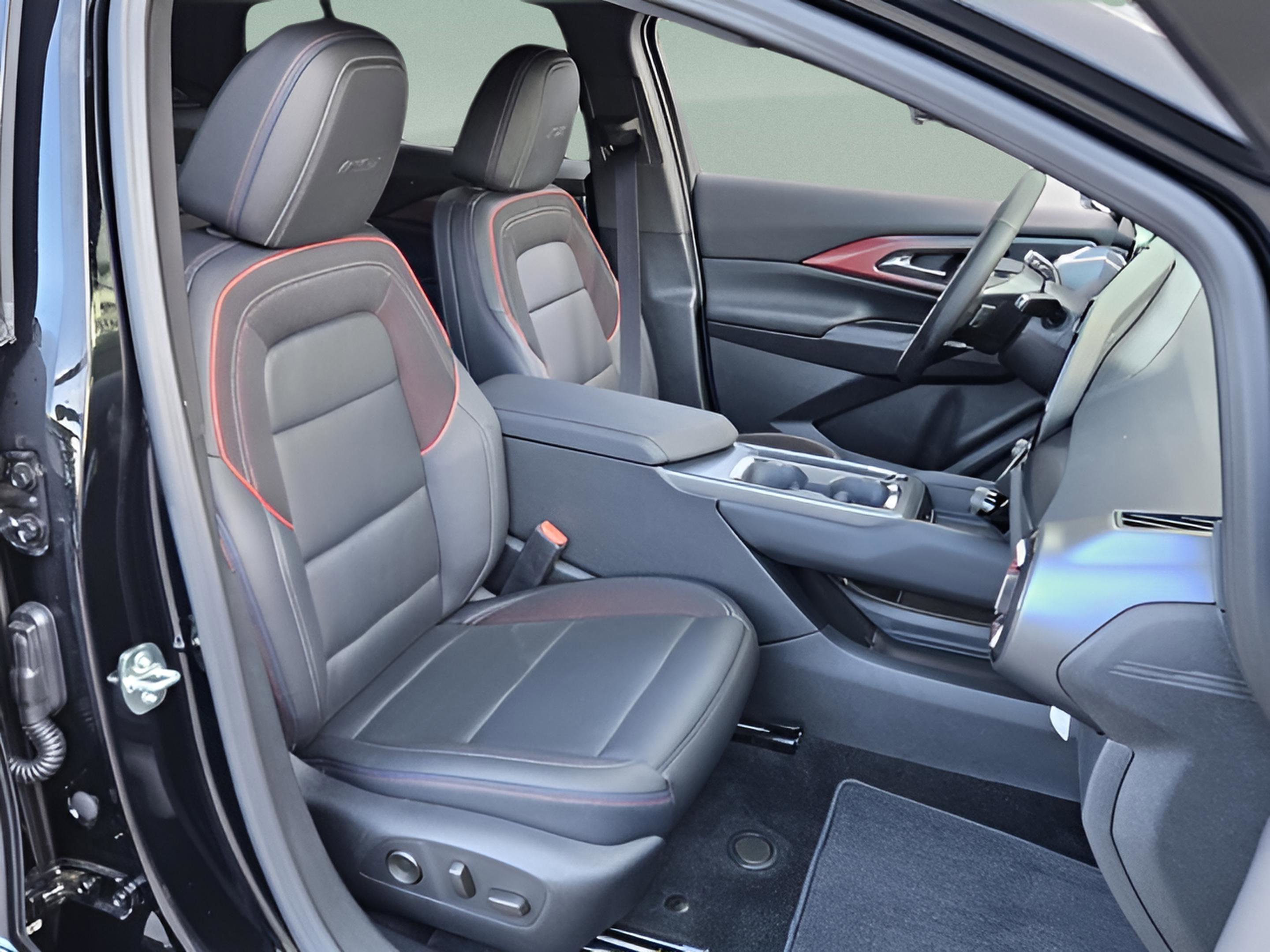 New 2025 Chevrolet Equinox EV RS w/ Convenience Package II image 19