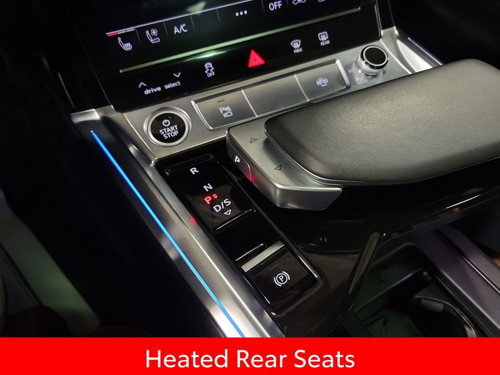 Used 2022 Audi e-tron Prestige w/ Prestige Package image 16