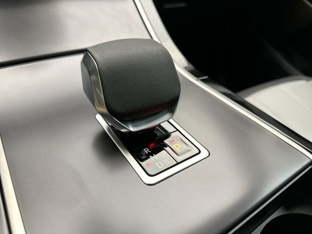New 2026 Land Rover Range Rover Evoque Dynamic SE image 12
