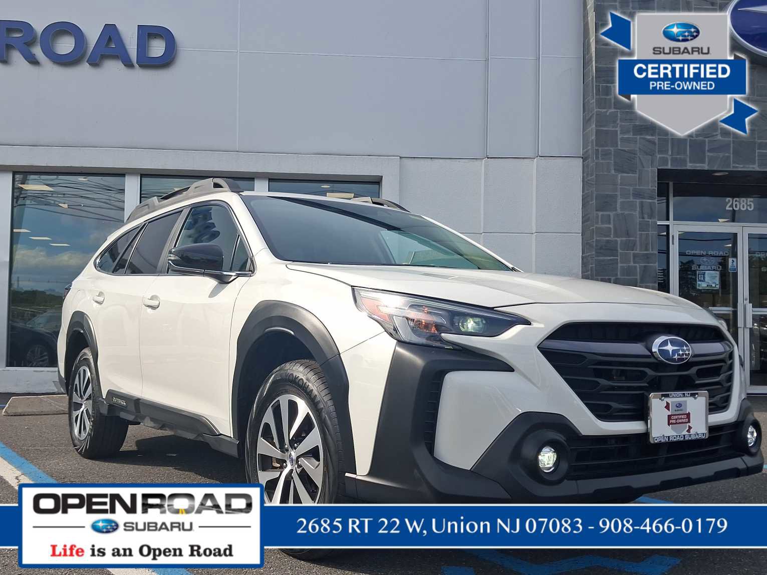 Used 2025 Subaru Outback Premium AWD/4WD image 3